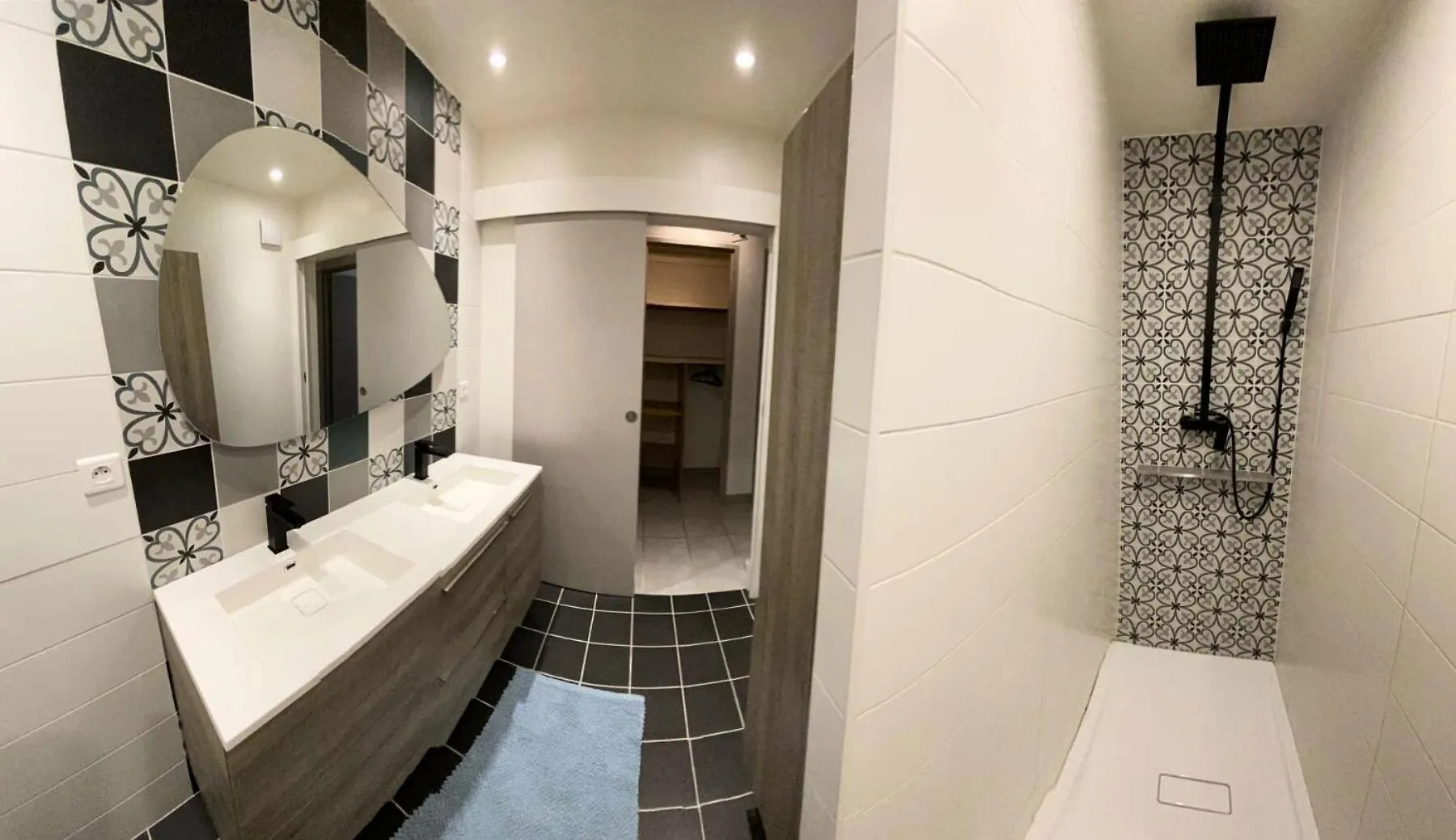 Residence Rouviere - Grand Appartement 8 Couchages Budget Maitrise Mae-9694 Marseille Apartment